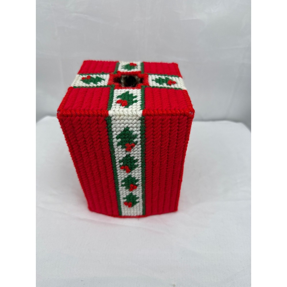 Handmade Christmas Gift Wrap Tissue Box Cover Red Green Holly Berry - Picture 2 of 6